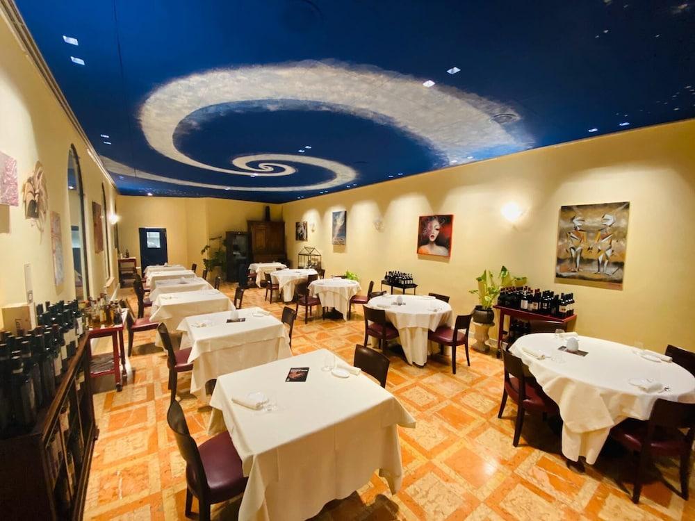 Hotel Verdi Boutique Hotel Parma Eksteriør bilde