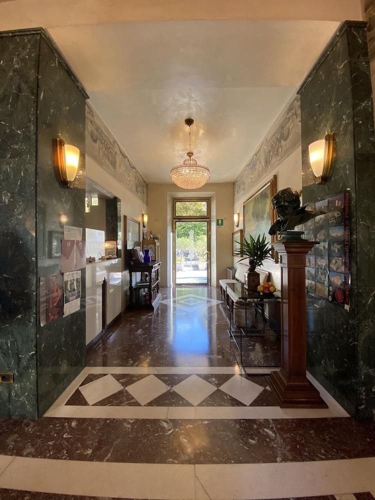 Hotel Verdi Boutique Hotel Parma Eksteriør bilde