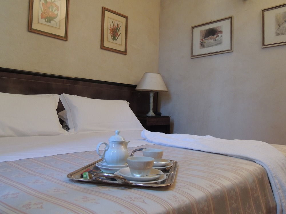 Hotel Verdi Boutique Hotel Parma Eksteriør bilde