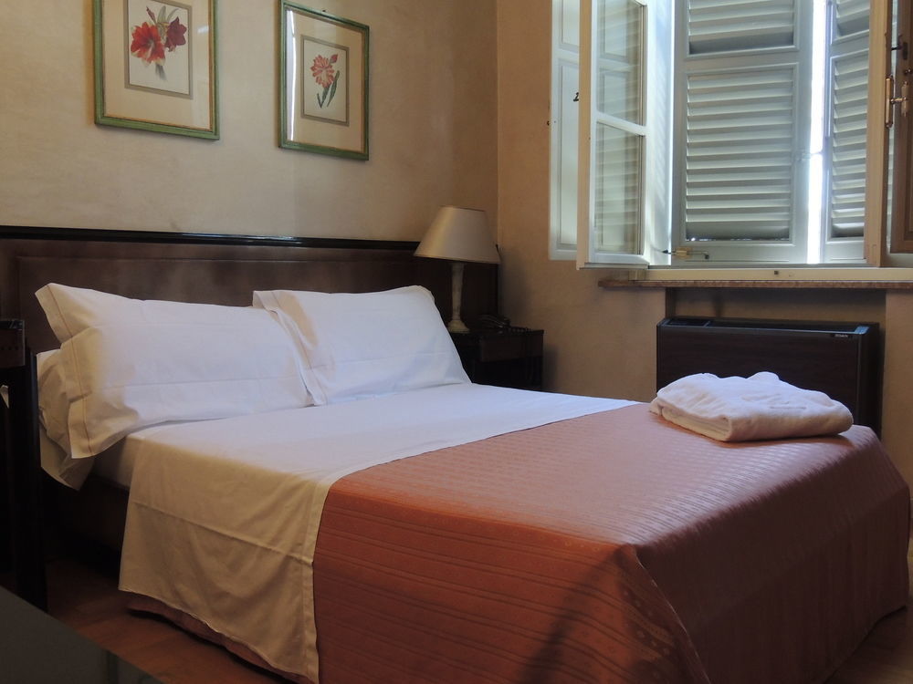 Hotel Verdi Boutique Hotel Parma Eksteriør bilde